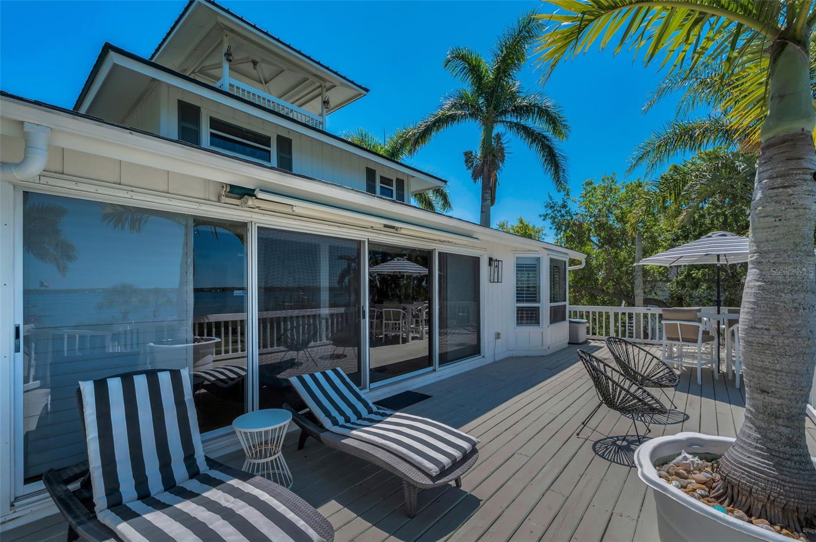 610 SHORE DR E, OLDSMAR, FL, 34677