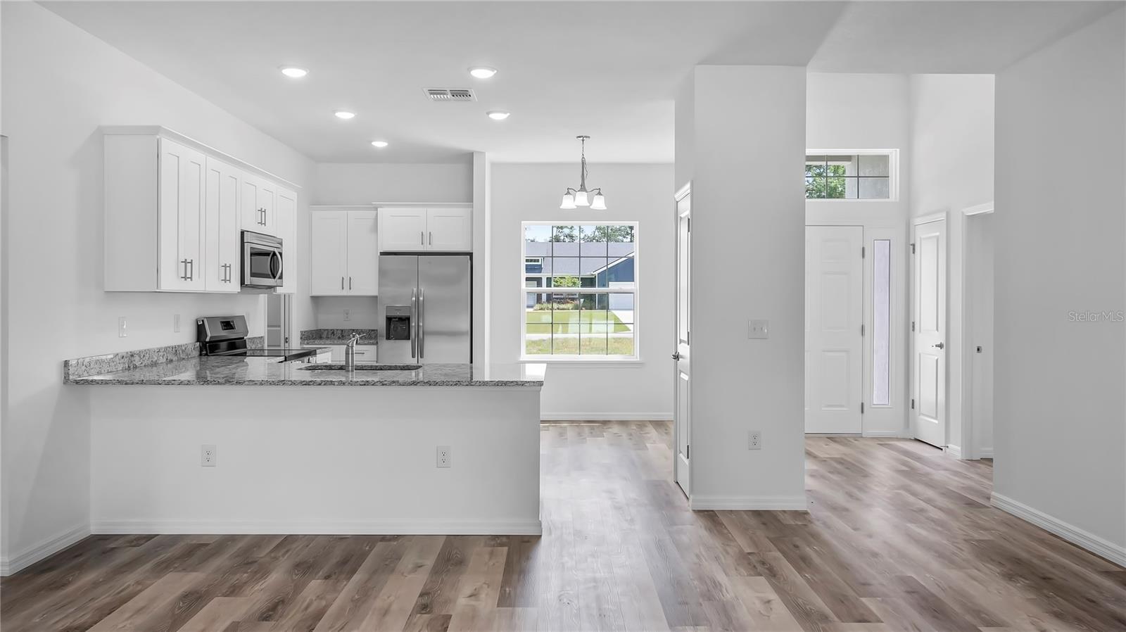 40580 E 1ST AVE, UMATILLA, FL, 32784