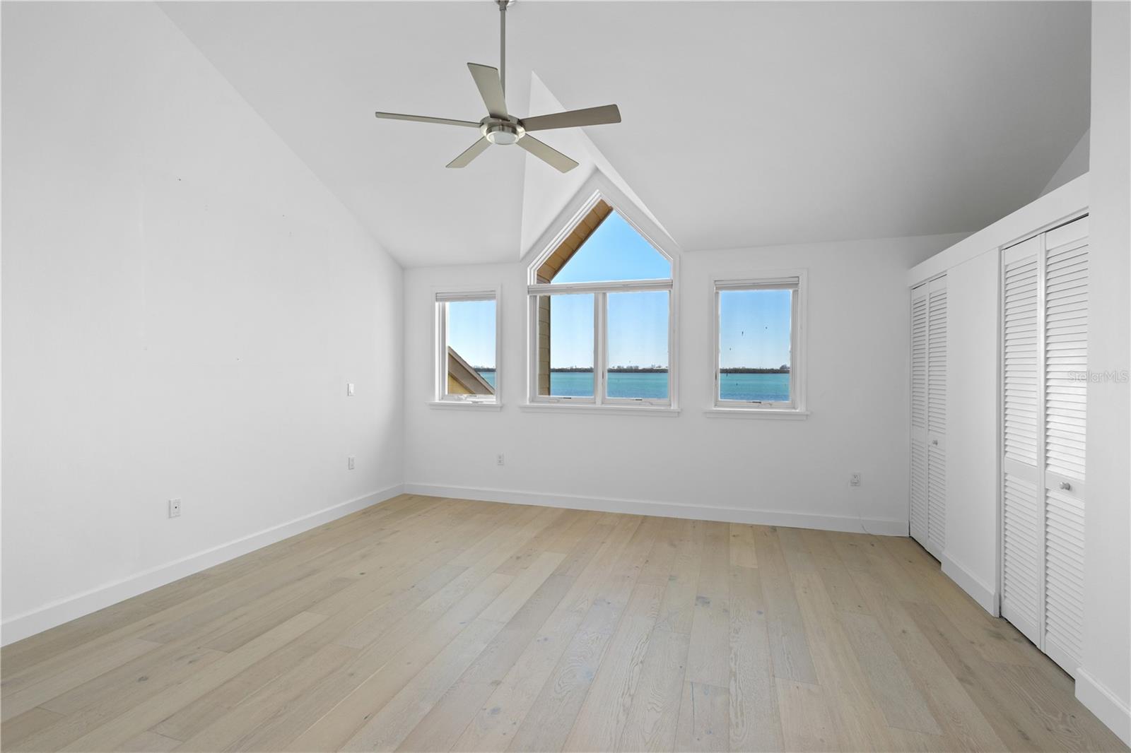 71 TIDY ISLAND BLVD, BRADENTON, FL, 34210