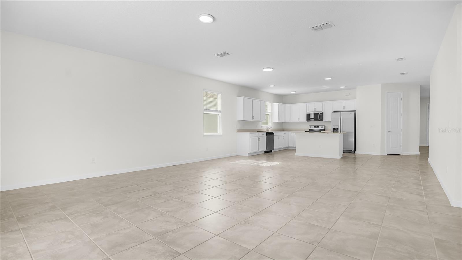 5825 WOODEN PINE DR, ORLANDO, FL, 32829