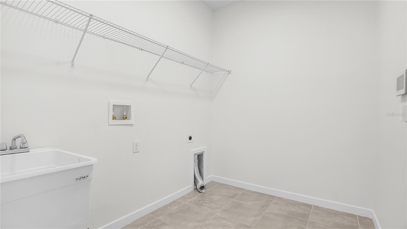 5825 WOODEN PINE DR, ORLANDO, FL, 32829