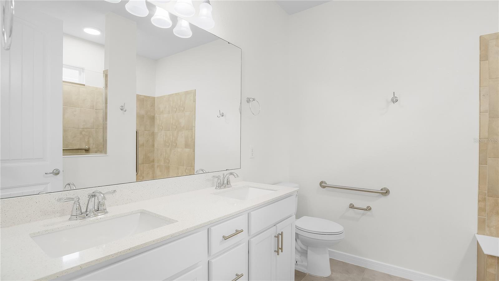 5825 WOODEN PINE DR, ORLANDO, FL, 32829