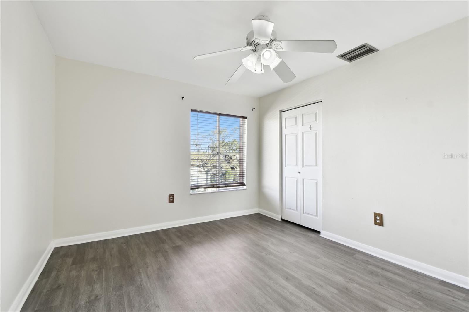 3828 N LAKE DR #114, TAMPA, FL, 33614