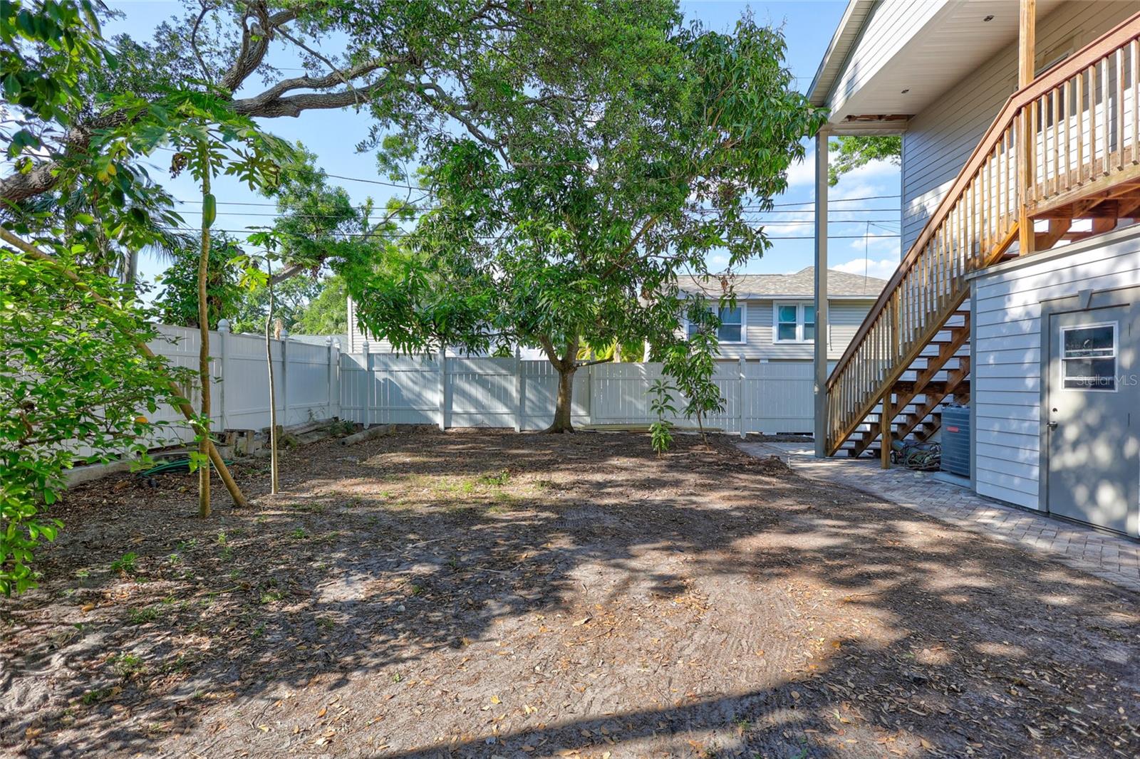 737 25TH AVE N, ST PETERSBURG, FL, 33704