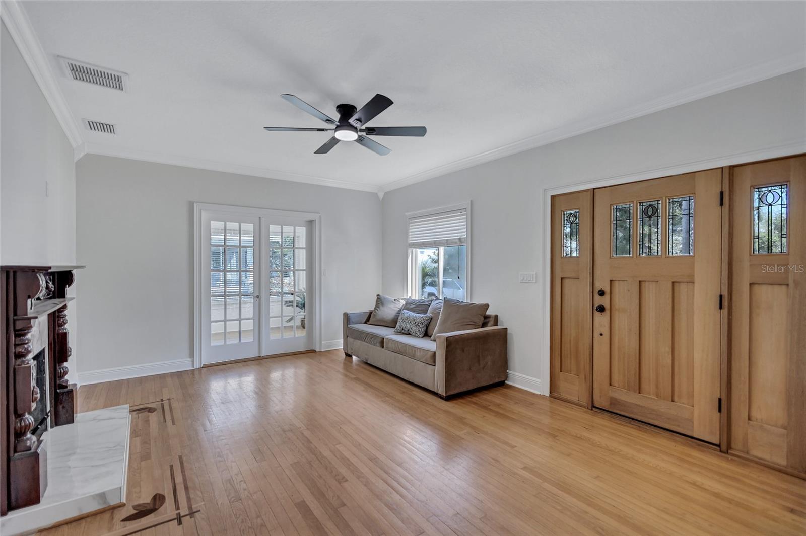 737 25TH AVE N, ST PETERSBURG, FL, 33704