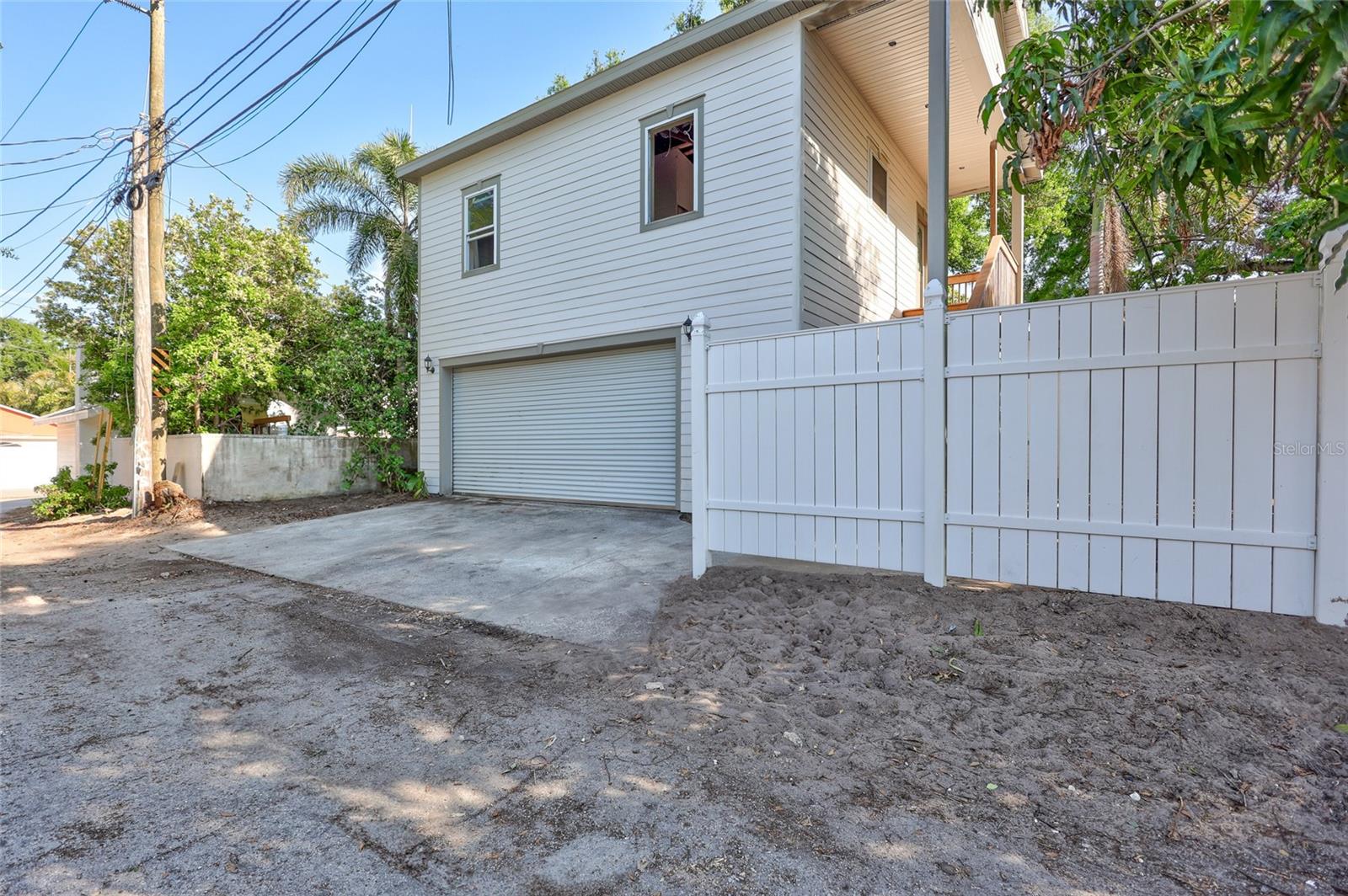 737 25TH AVE N, ST PETERSBURG, FL, 33704