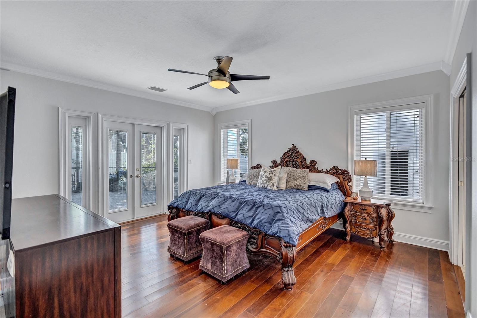 737 25TH AVE N, ST PETERSBURG, FL, 33704