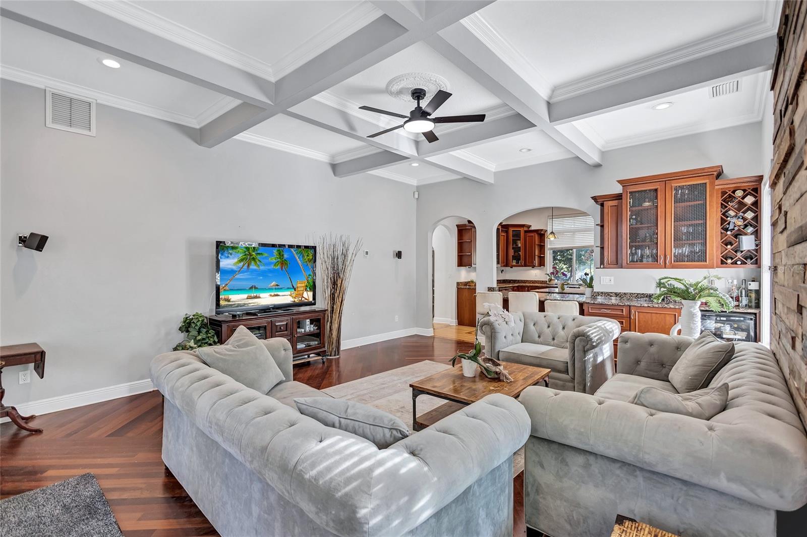 737 25TH AVE N, ST PETERSBURG, FL, 33704