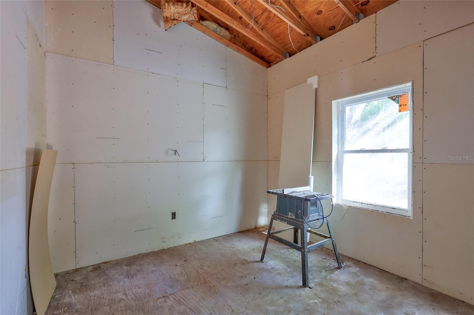 737 25TH AVE N, ST PETERSBURG, FL, 33704