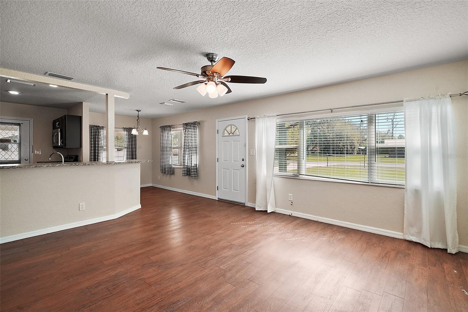 108 N WEST ST, BUSHNELL, FL, 33513