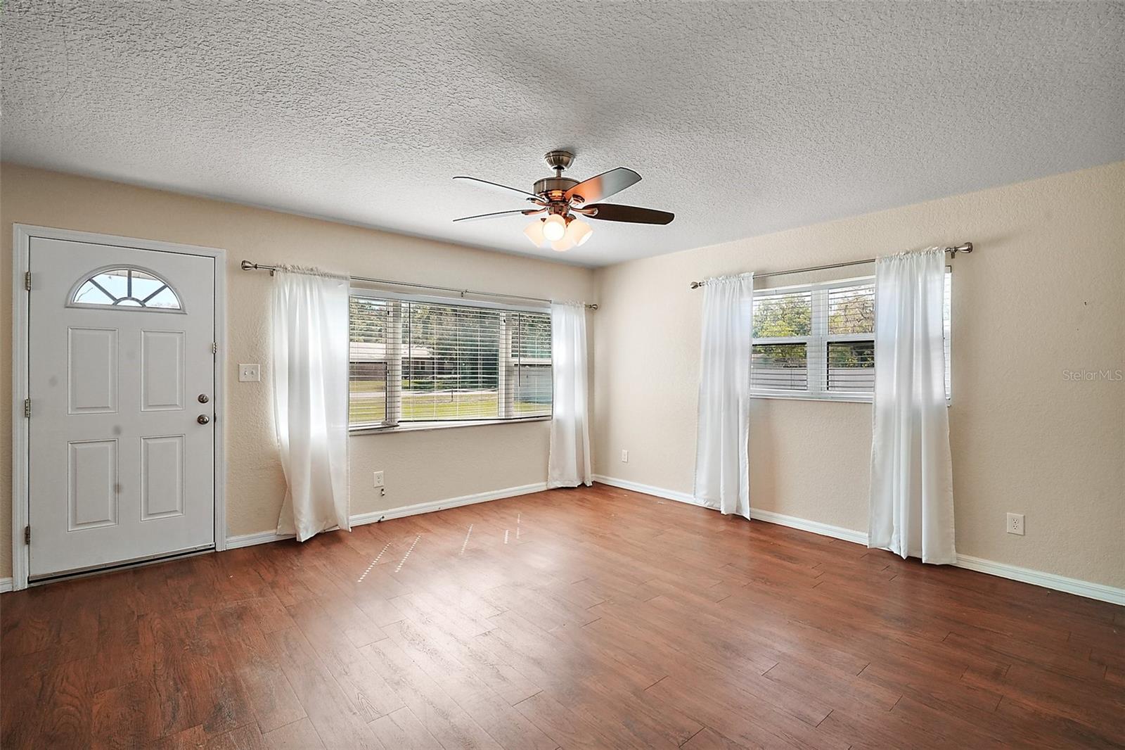 108 N WEST ST, BUSHNELL, FL, 33513
