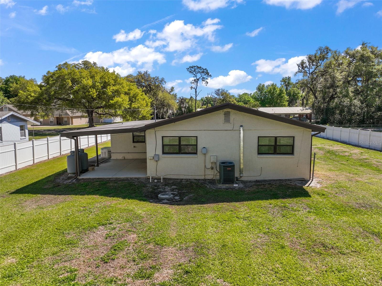 108 N WEST ST, BUSHNELL, FL, 33513