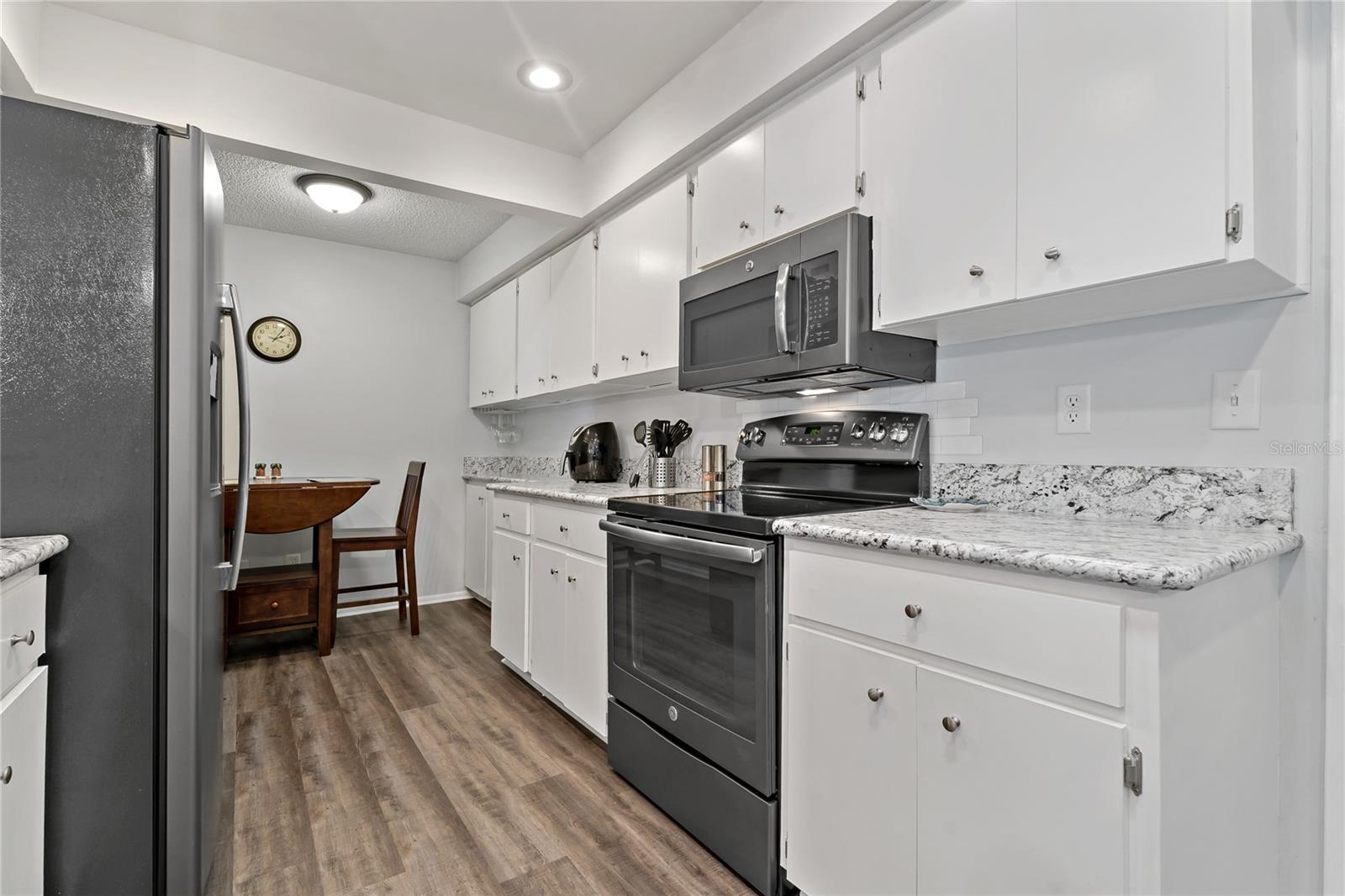 1365 CARLISLE CT, DUNEDIN, FL, 34698