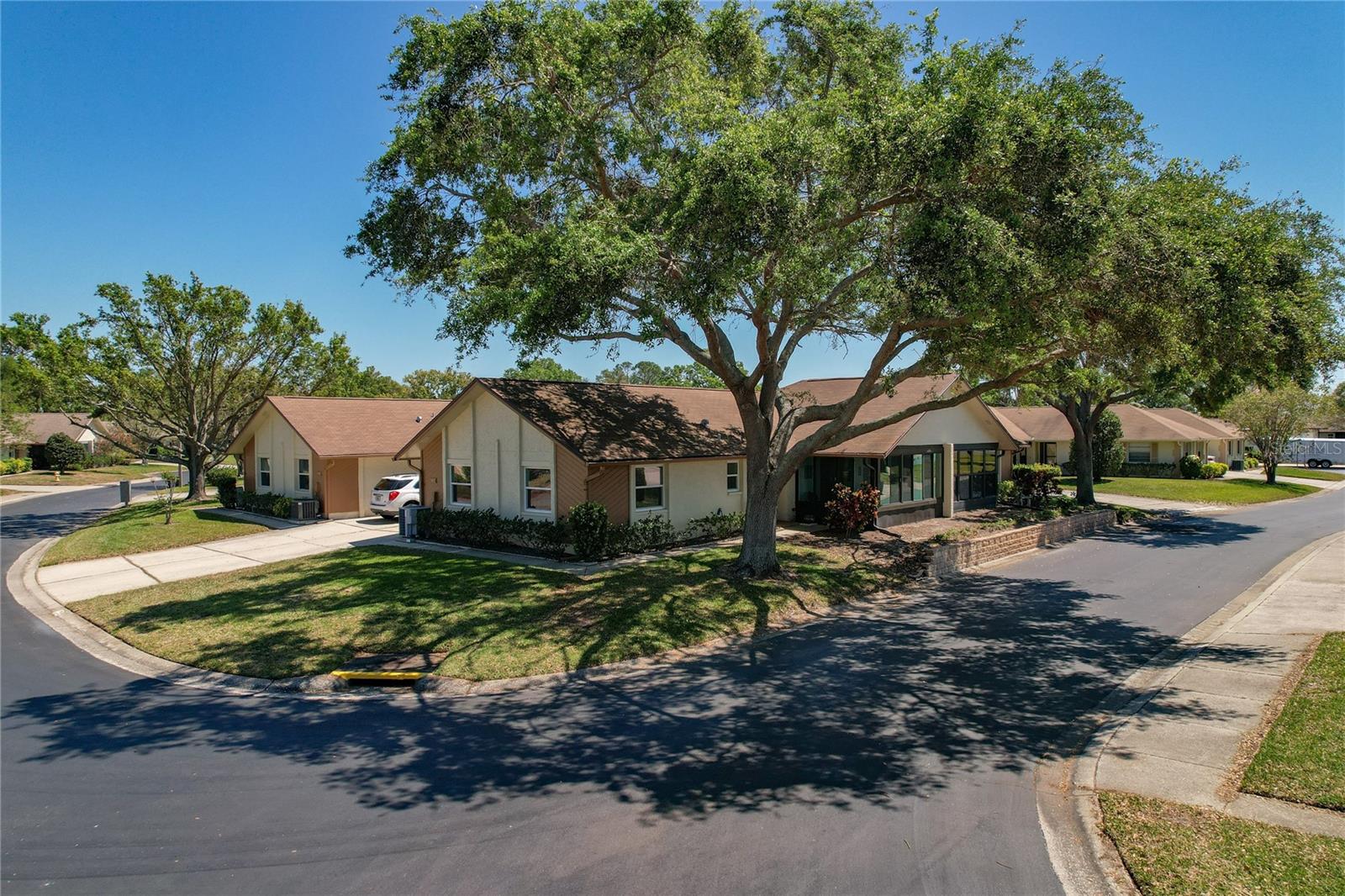 1365 CARLISLE CT, DUNEDIN, FL, 34698