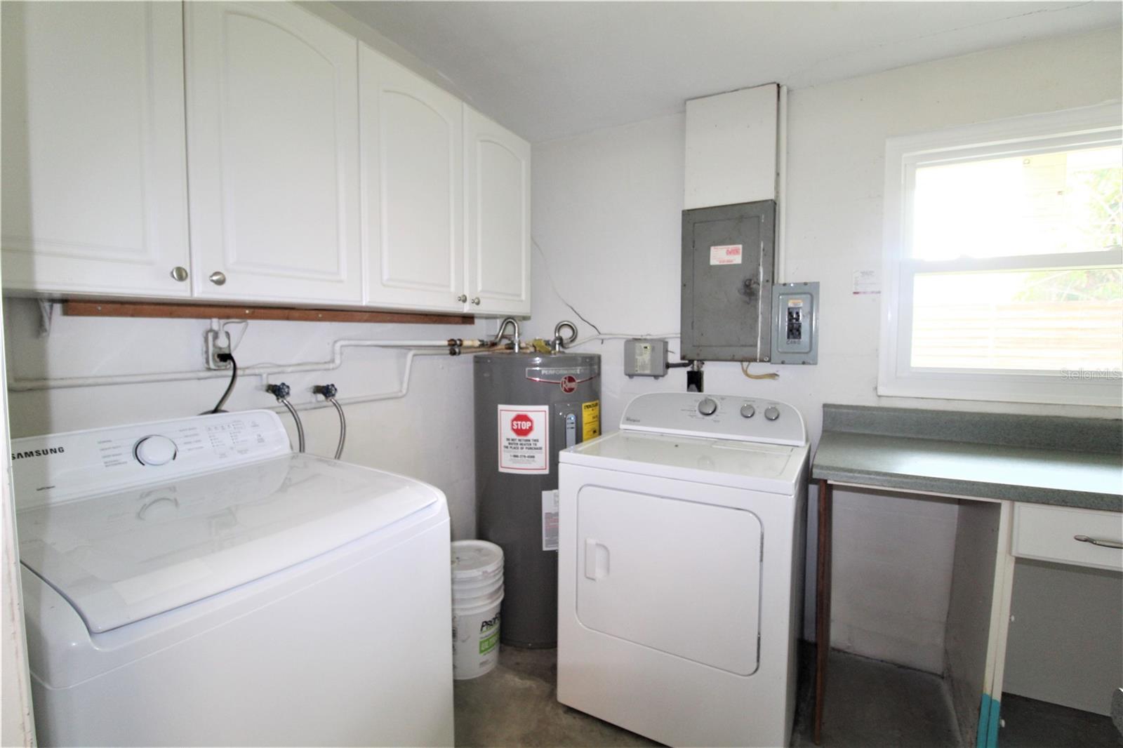 3919 27TH PKWY, SARASOTA, FL, 34235