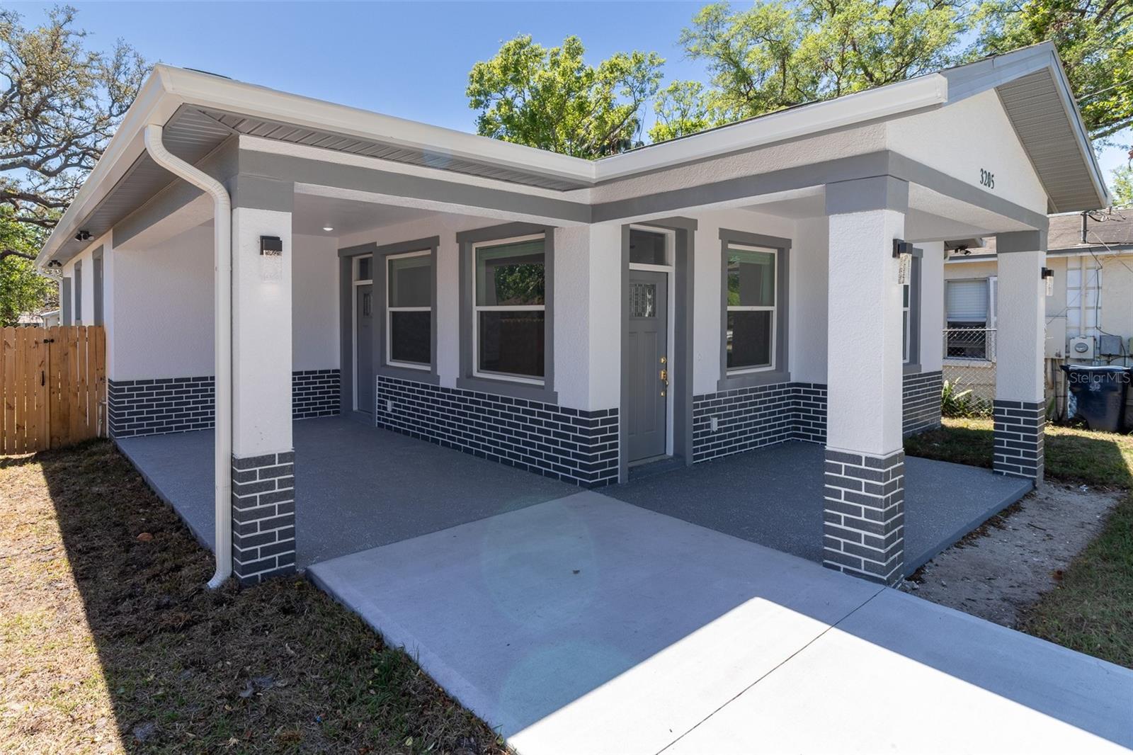 3205 E NORTH BAY ST, TAMPA, FL, 33610