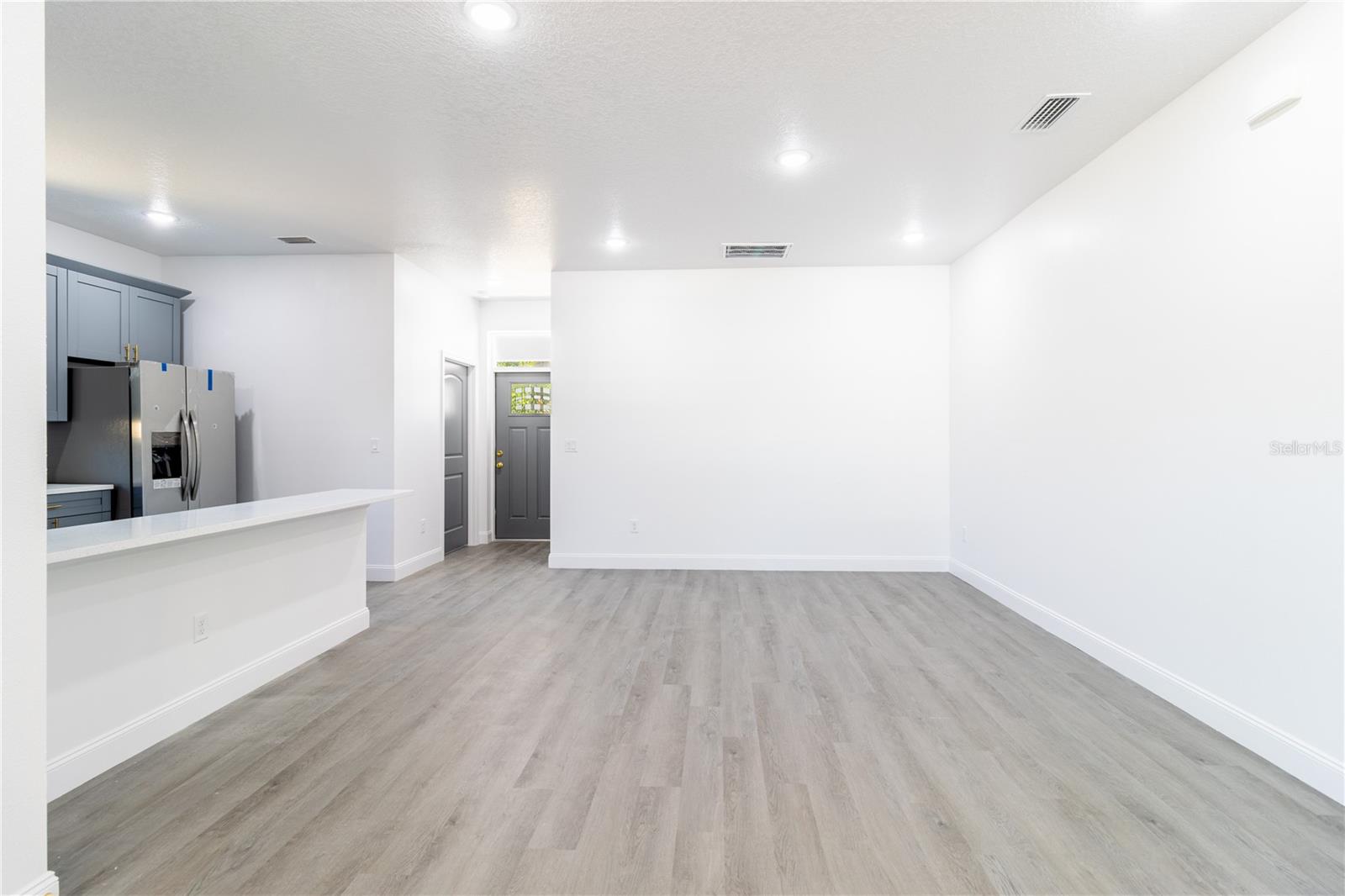 3205 E NORTH BAY ST, TAMPA, FL, 33610