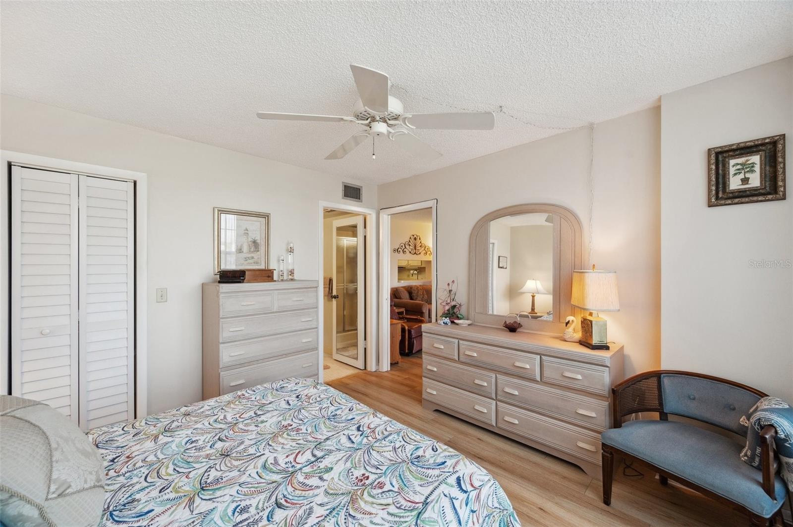 19701 GULF BLVD #210, INDIAN SHORES, FL, 33785