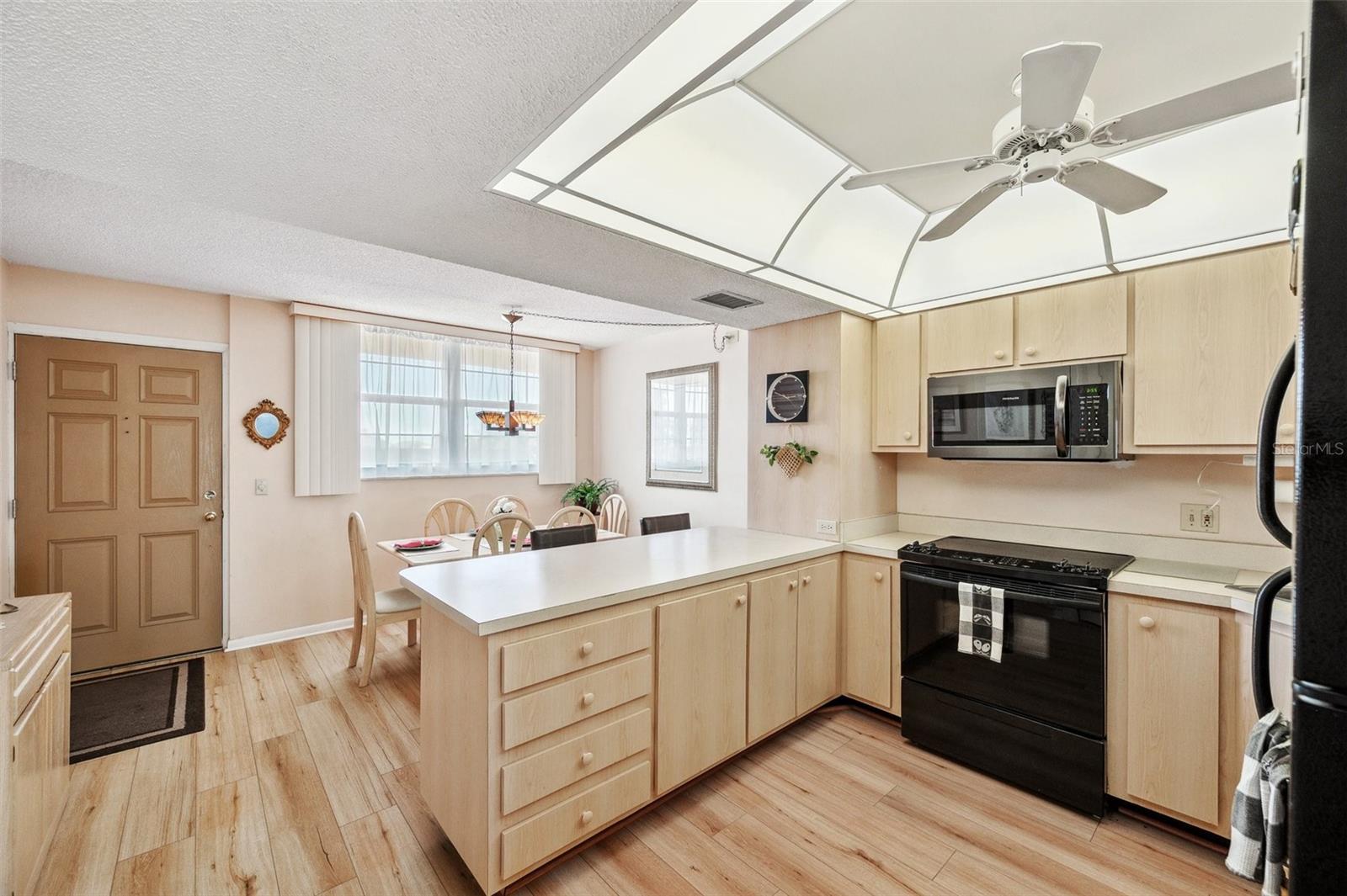 19701 GULF BLVD #210, INDIAN SHORES, FL, 33785