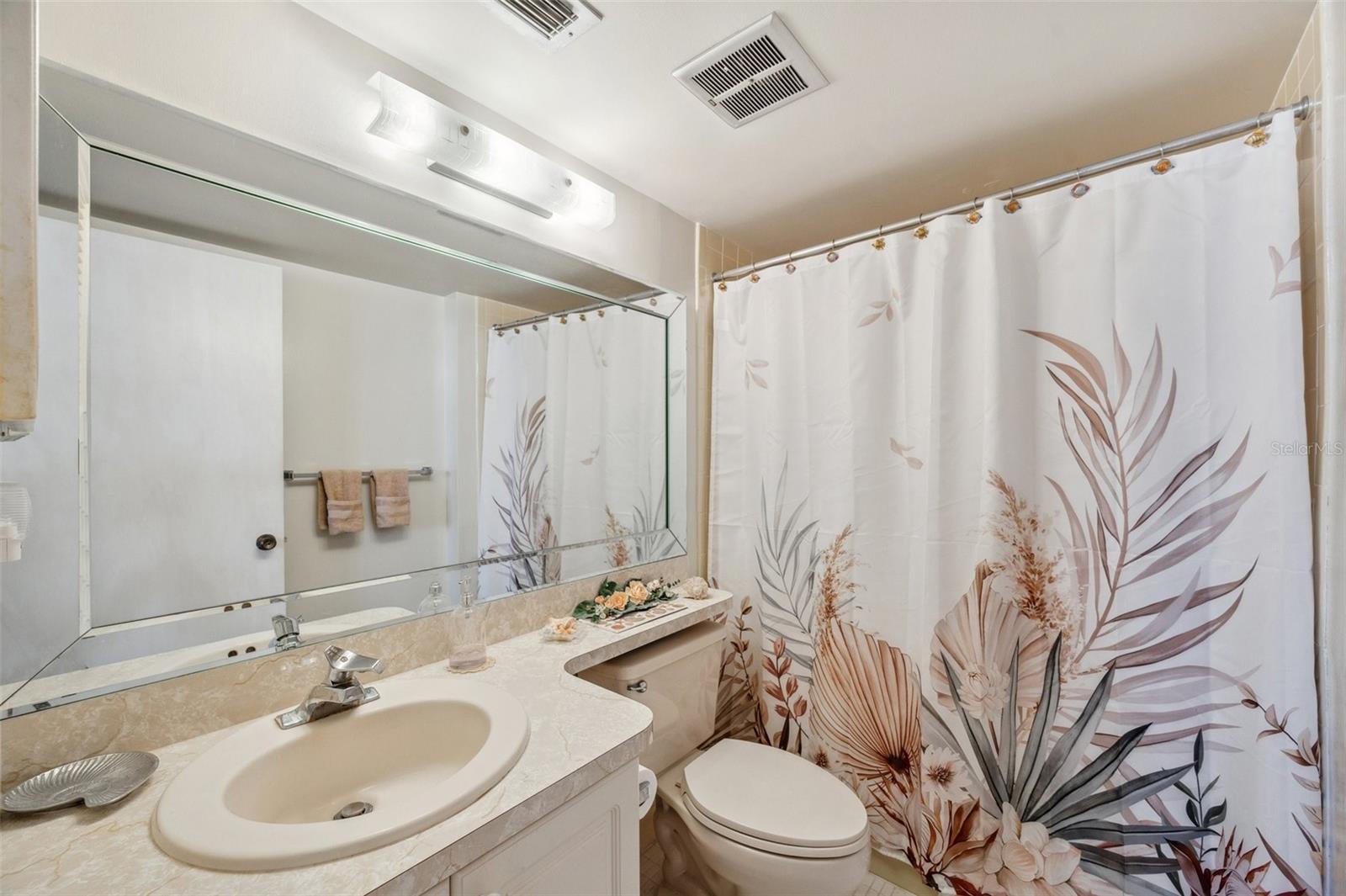 19701 GULF BLVD #210, INDIAN SHORES, FL, 33785