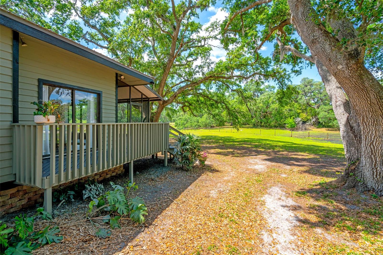 13437 MCINTOSH RD, THONOTOSASSA, FL, 33592