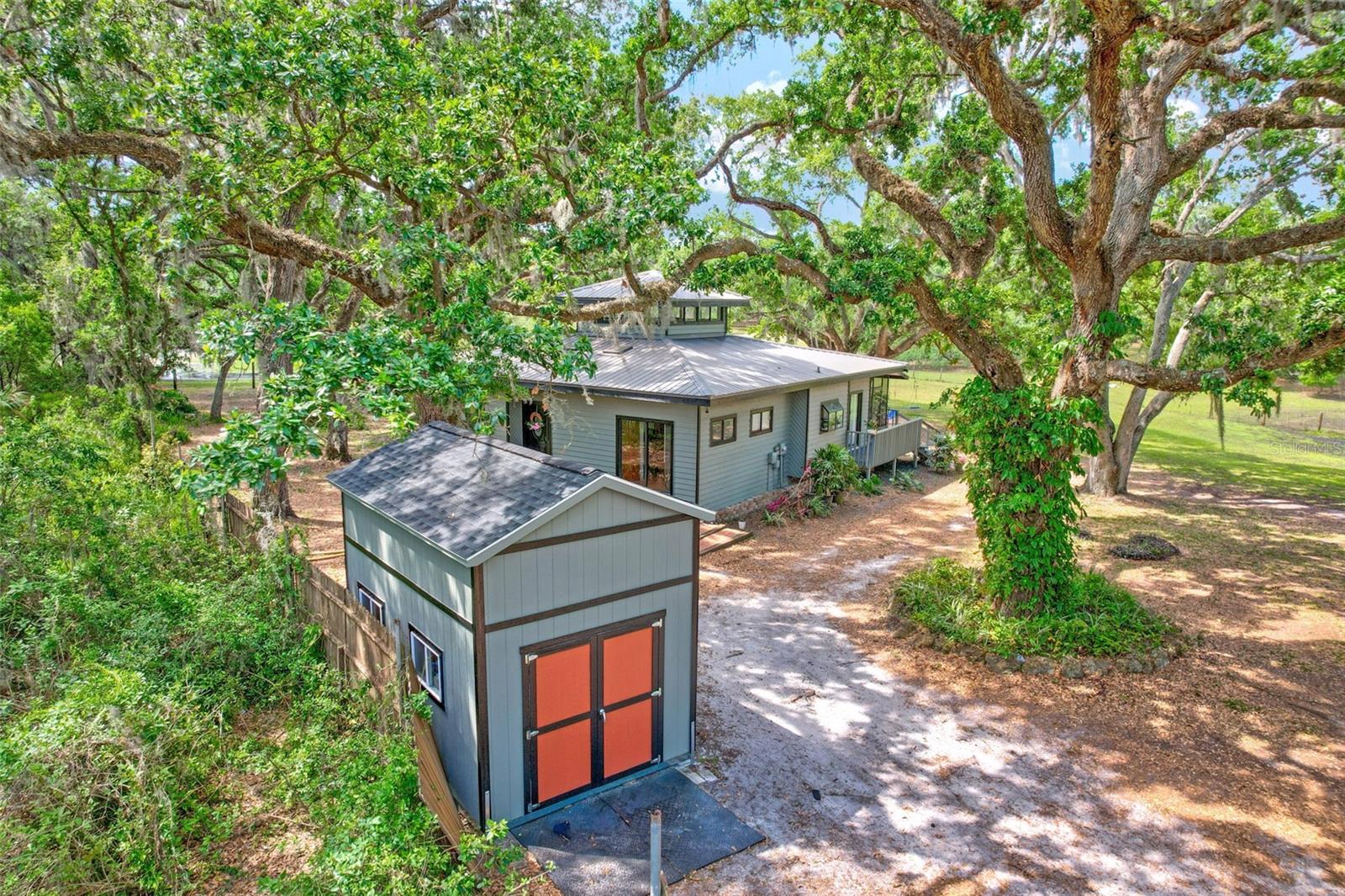 13437 MCINTOSH RD, THONOTOSASSA, FL, 33592