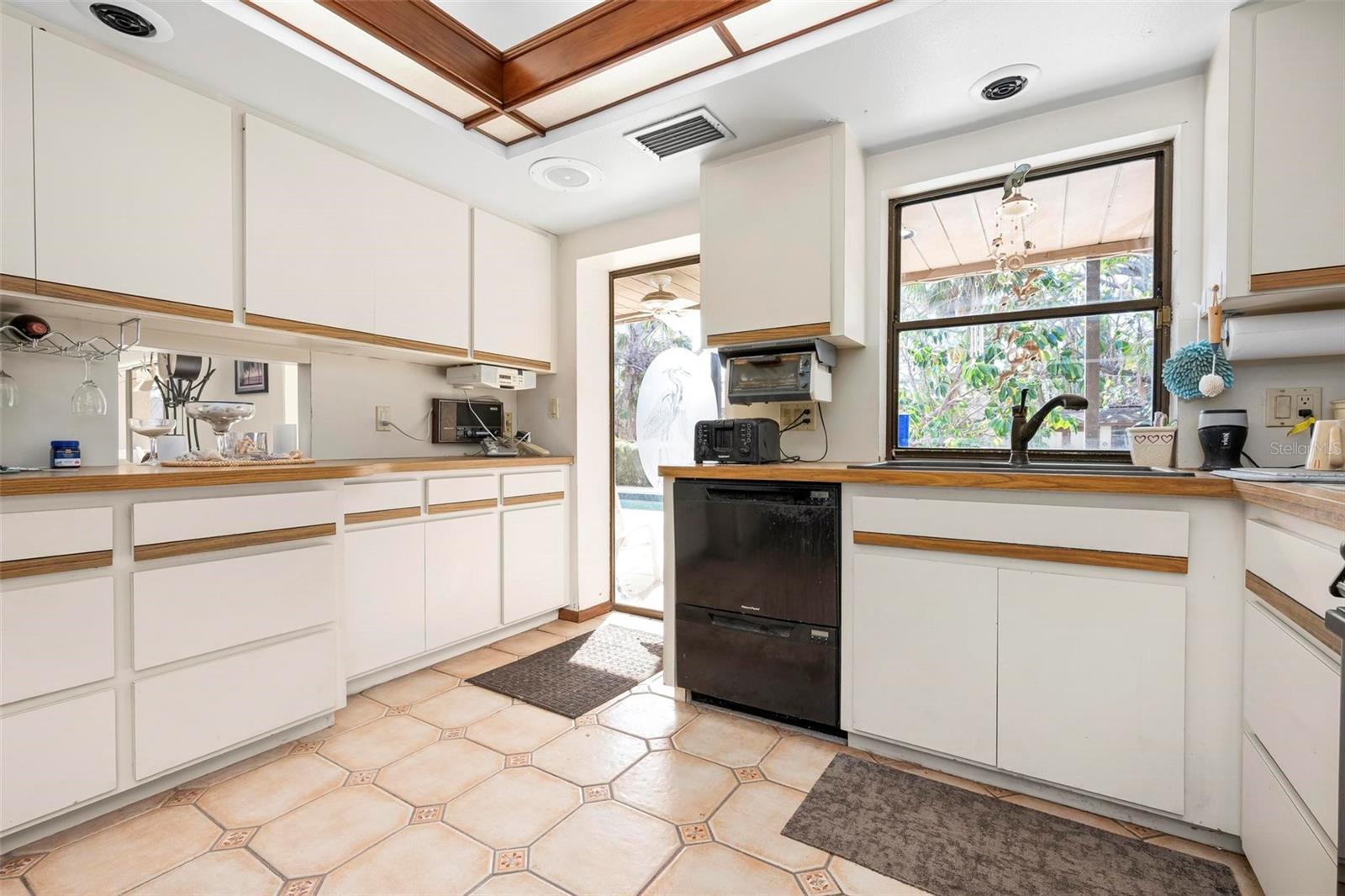 4711 OCEAN BLVD, SARASOTA, FL, 34242