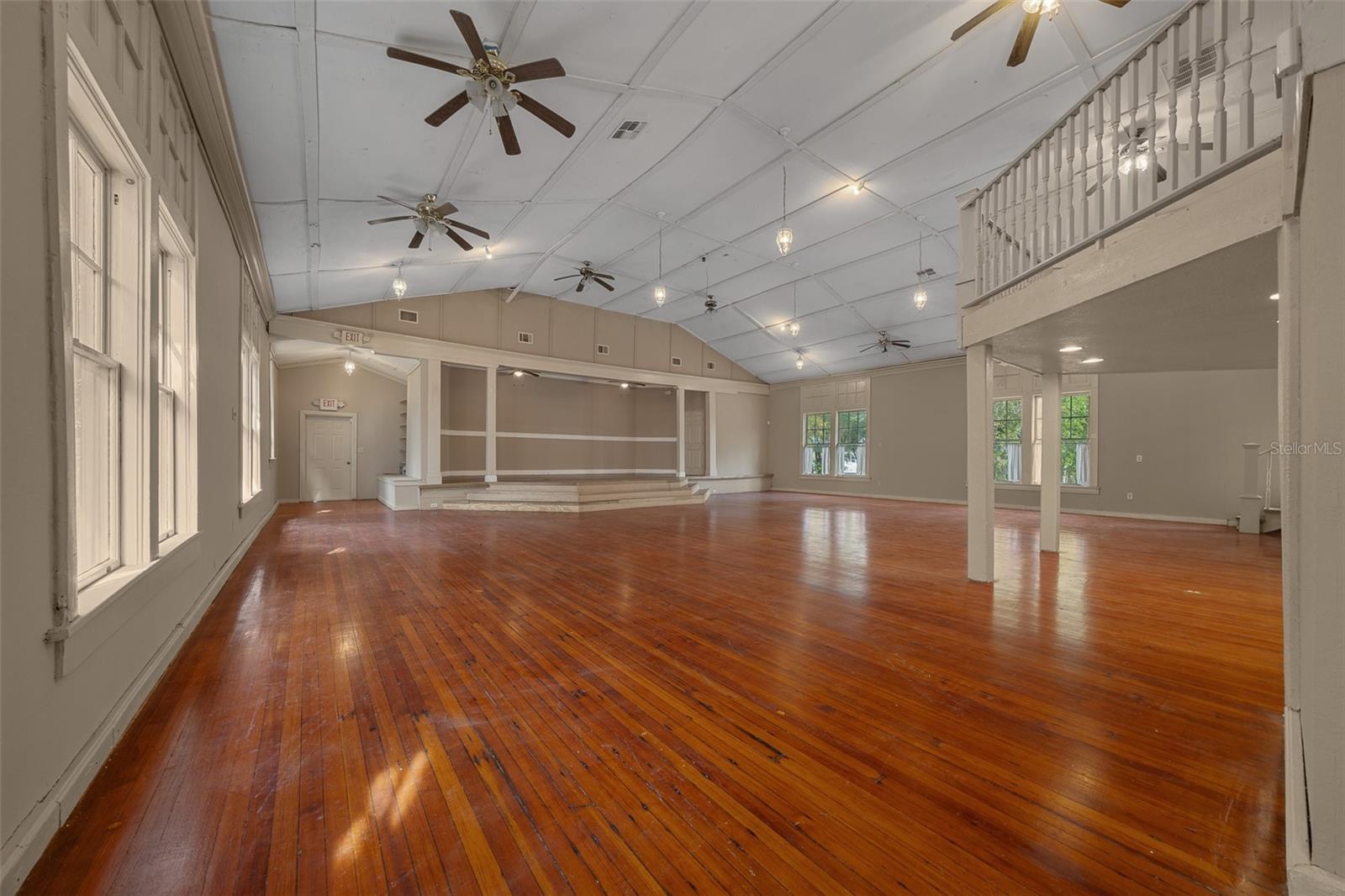118 NE TUSCAWILLA AVE, OCALA, FL, 34470