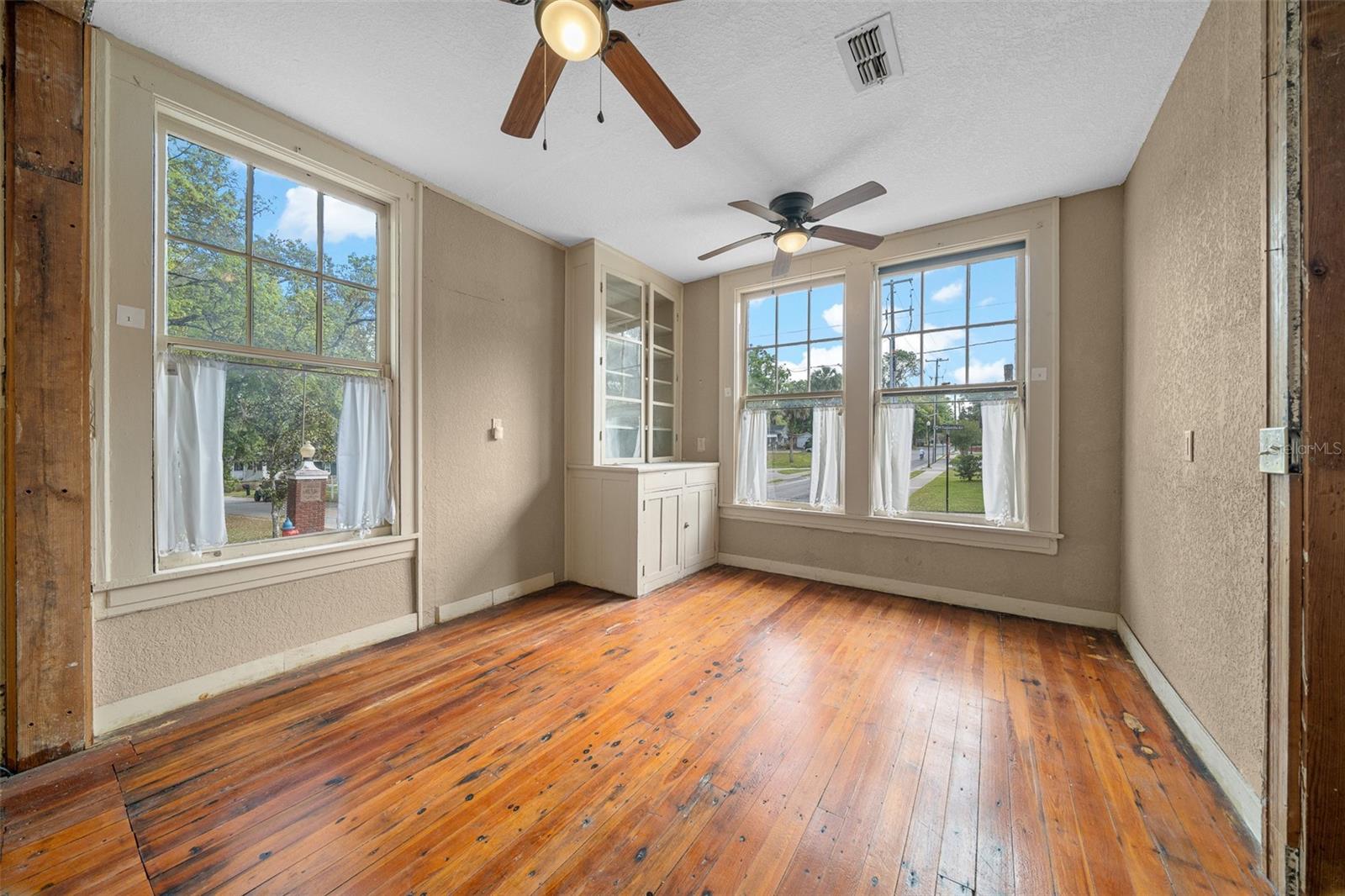 118 NE TUSCAWILLA AVE, OCALA, FL, 34470