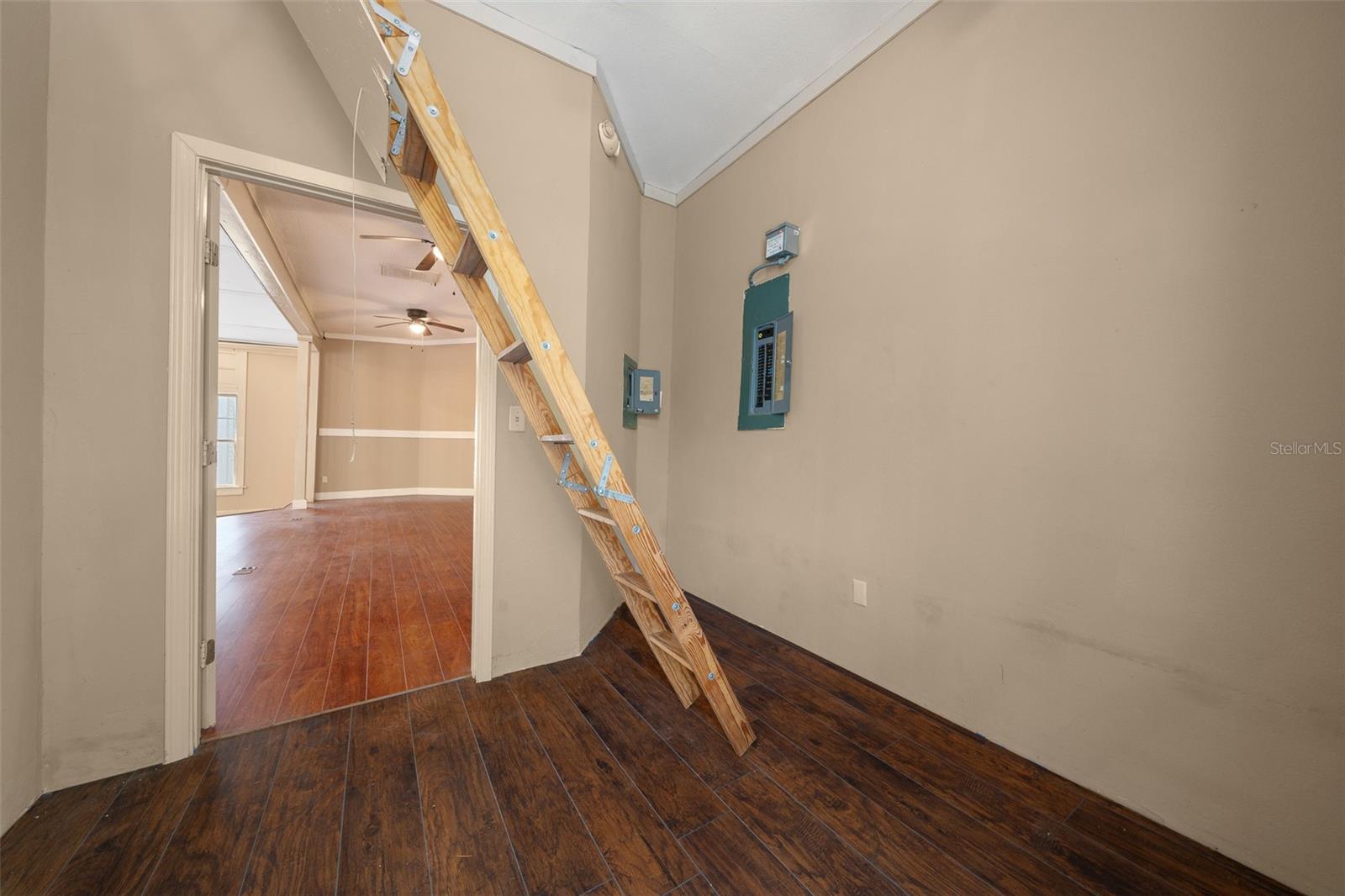 118 NE TUSCAWILLA AVE, OCALA, FL, 34470