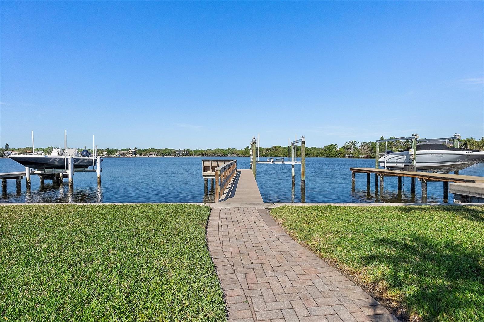 1344 MONTEREY BLVD NE, ST PETERSBURG, FL, 33704