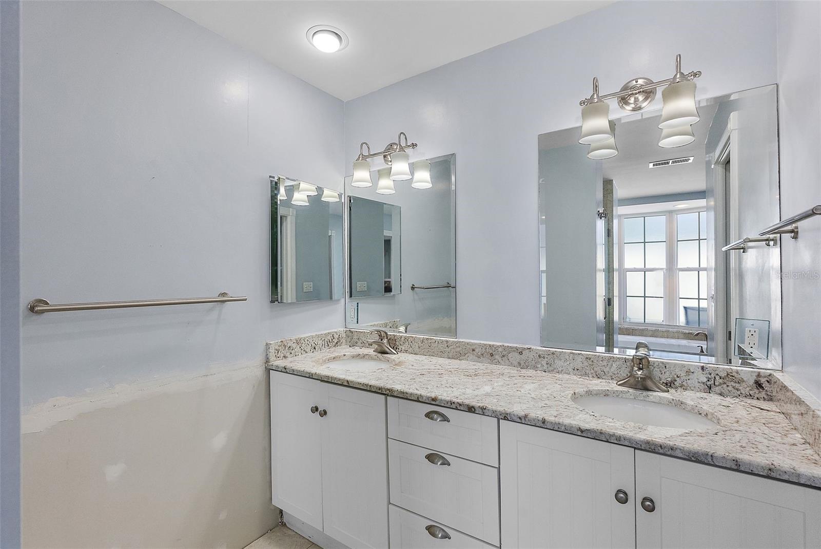 1344 MONTEREY BLVD NE, ST PETERSBURG, FL, 33704