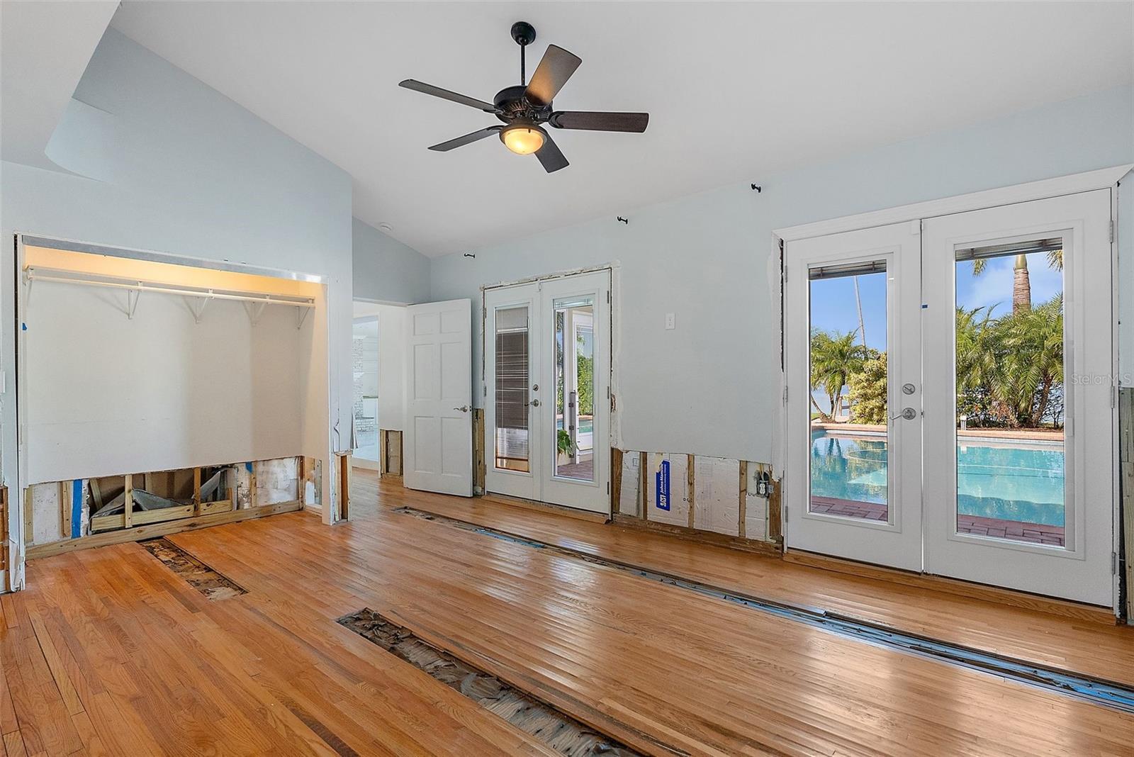 1344 MONTEREY BLVD NE, ST PETERSBURG, FL, 33704