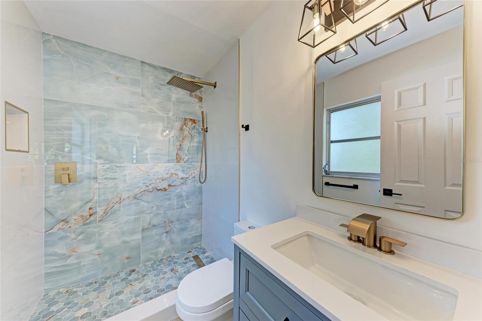 826 LILLIAN LN, SARASOTA, FL, 34243