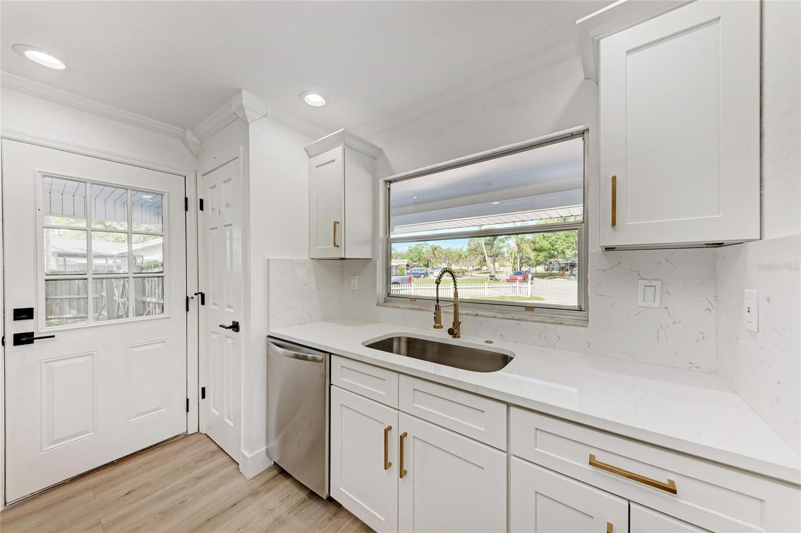 826 LILLIAN LN, SARASOTA, FL, 34243