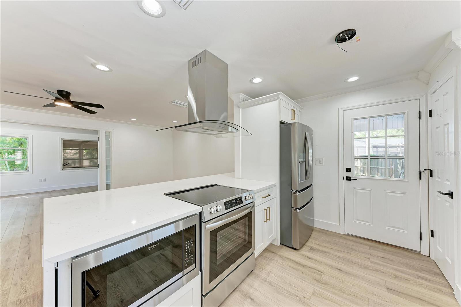 826 LILLIAN LN, SARASOTA, FL, 34243