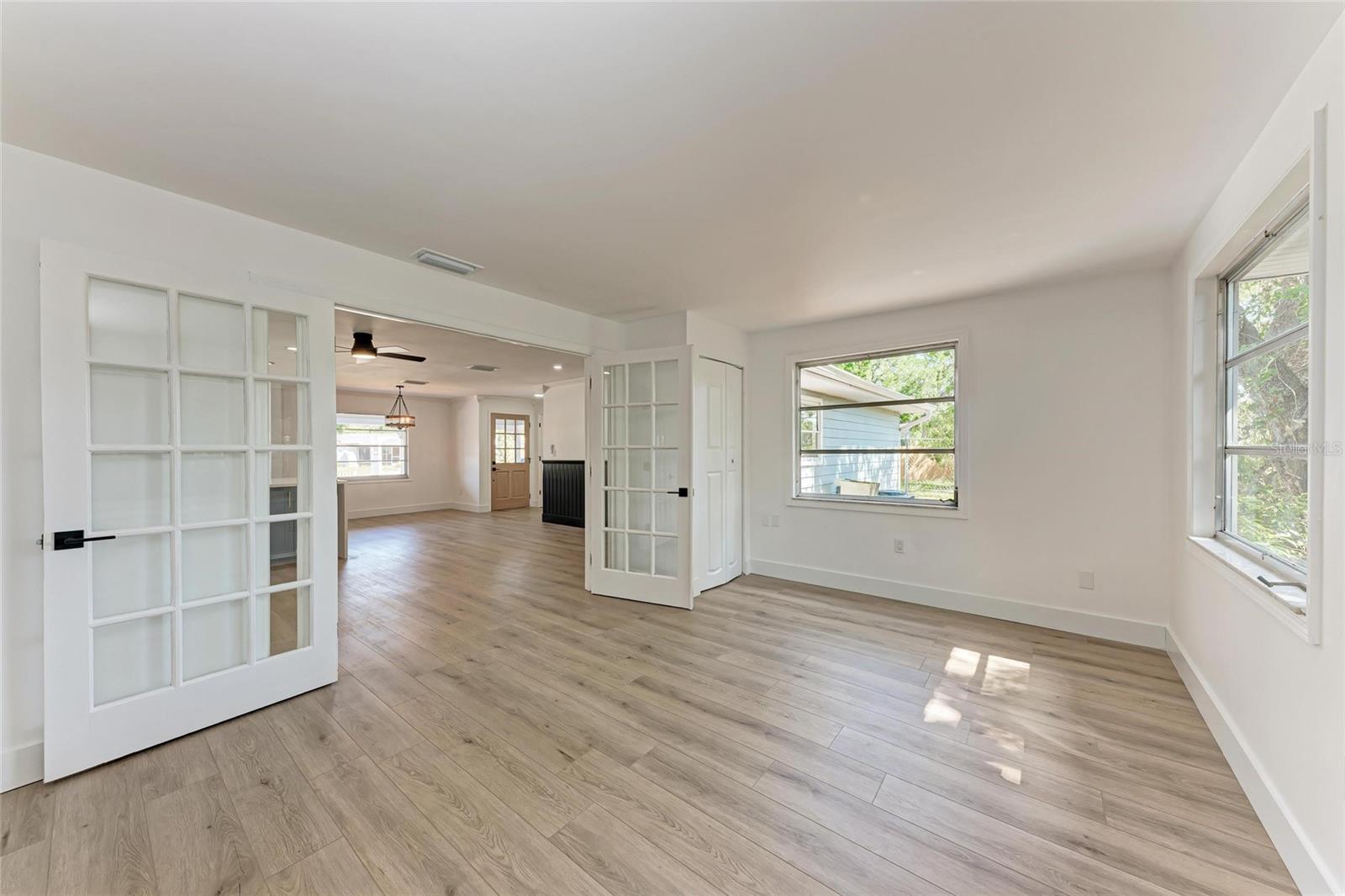 826 LILLIAN LN, SARASOTA, FL, 34243