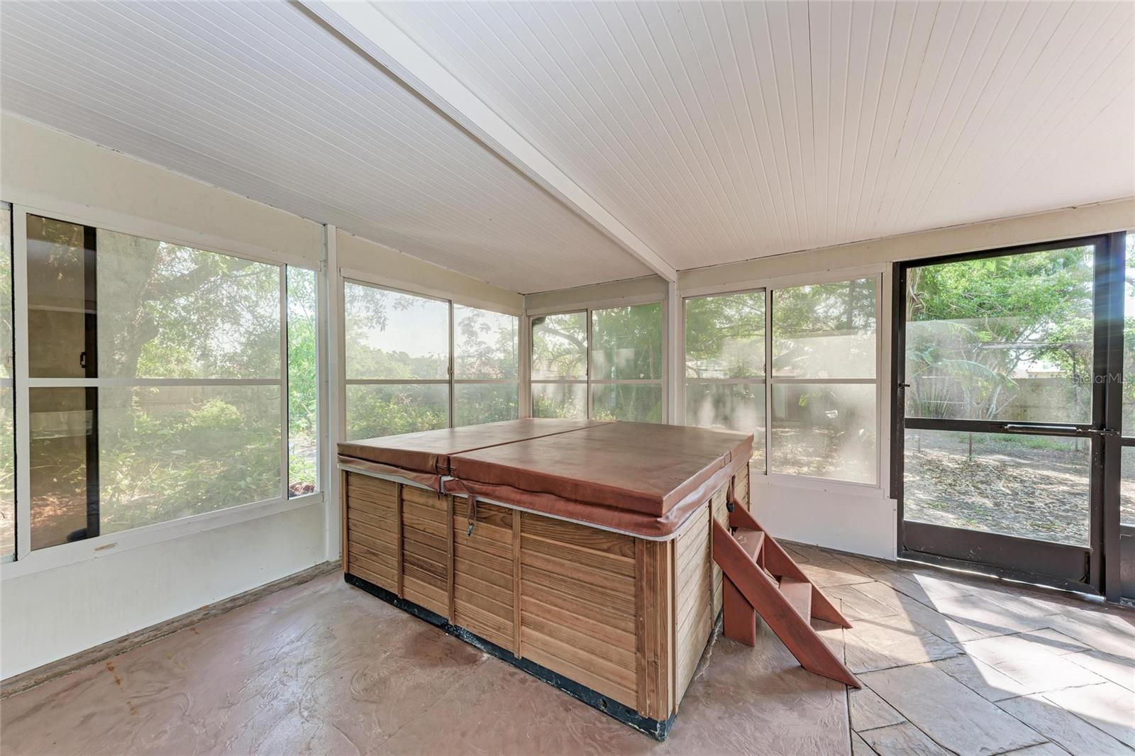 826 LILLIAN LN, SARASOTA, FL, 34243