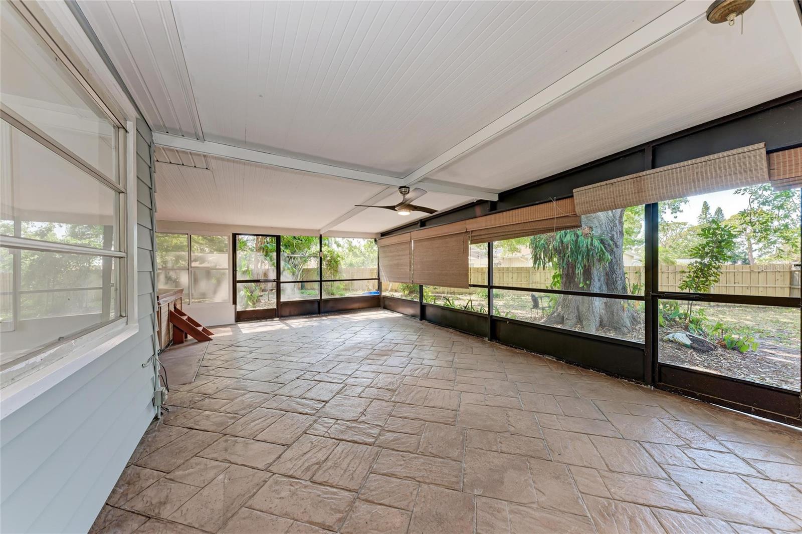 826 LILLIAN LN, SARASOTA, FL, 34243