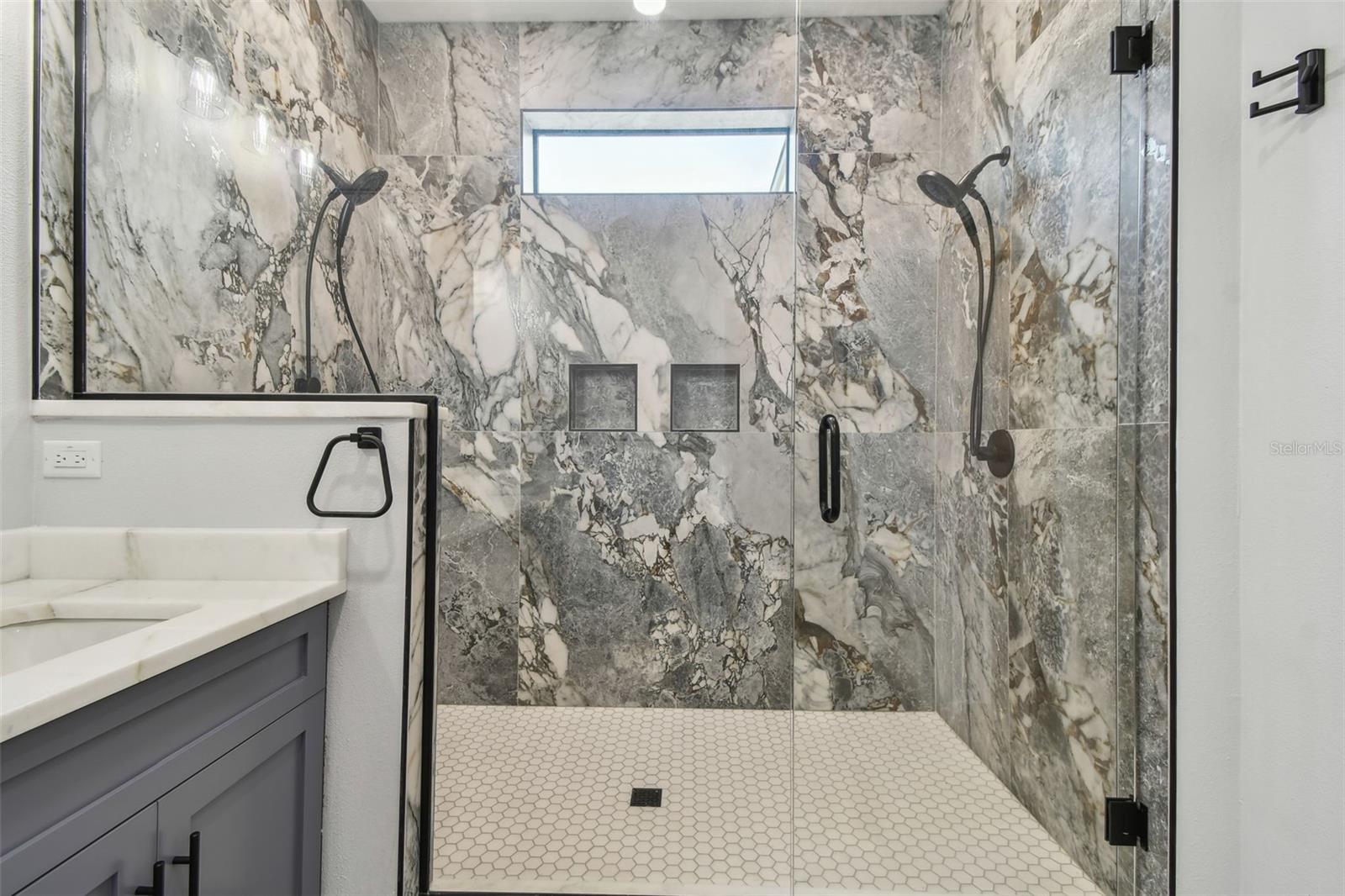 1045 JESSE AVE, SAFETY HARBOR, FL, 34695