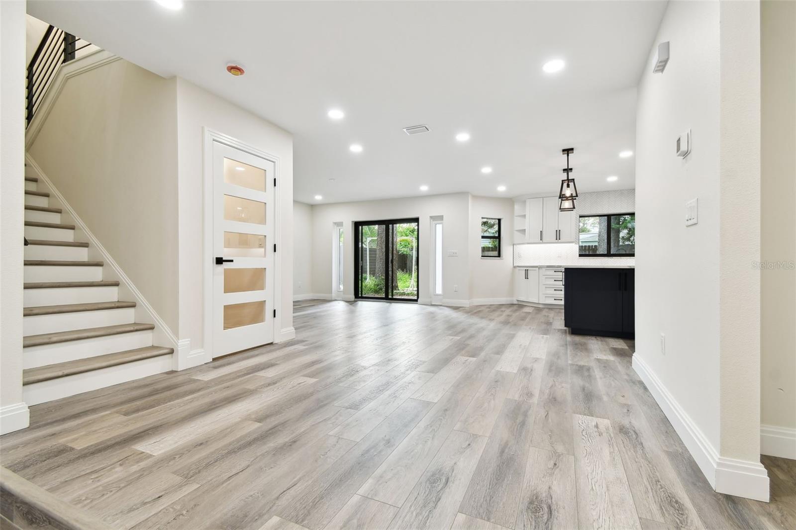 1045 JESSE AVE, SAFETY HARBOR, FL, 34695