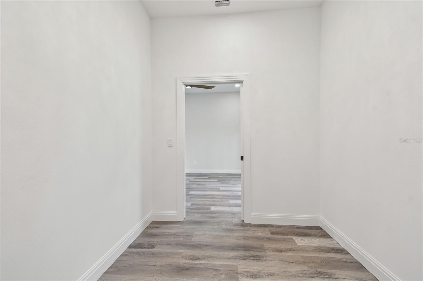 1045 JESSE AVE, SAFETY HARBOR, FL, 34695