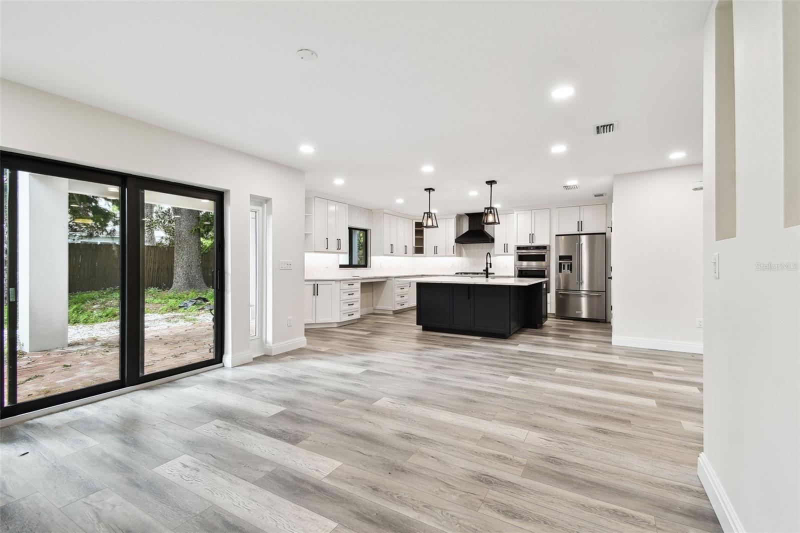 1045 JESSE AVE, SAFETY HARBOR, FL, 34695