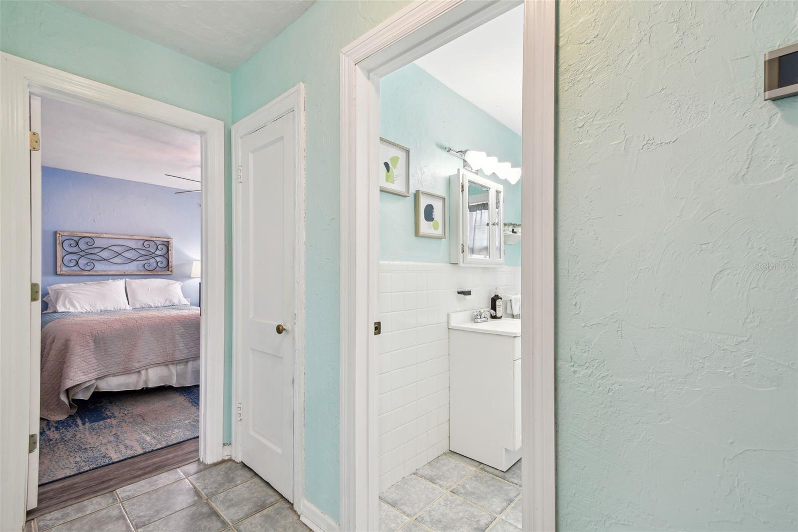 3821 6TH AVE N, ST PETERSBURG, FL, 33713