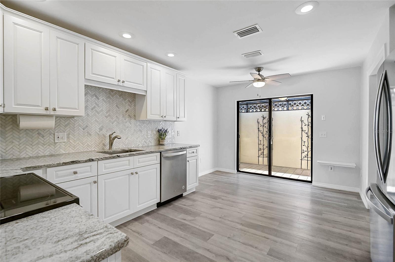 131 SANDSTONE CIR, VENICE, FL, 34293