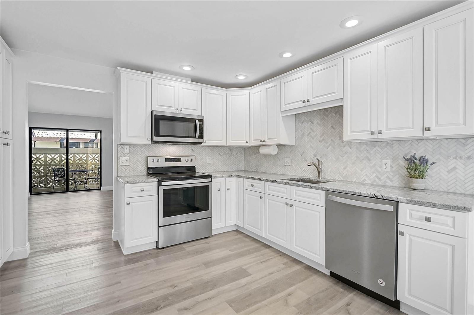 131 SANDSTONE CIR, VENICE, FL, 34293