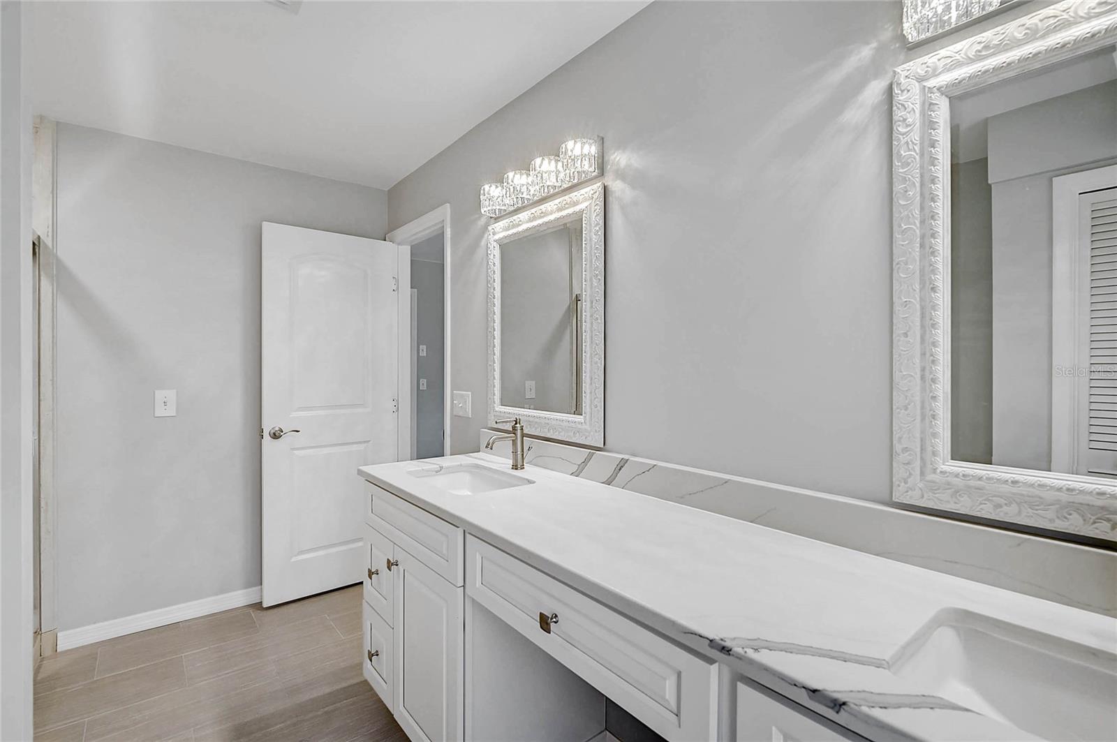 131 SANDSTONE CIR, VENICE, FL, 34293