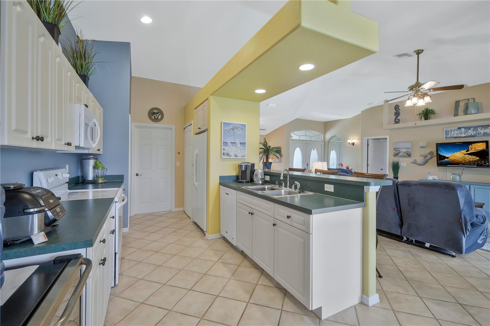 326 NE 6TH ST, CAPE CORAL, FL, 33909