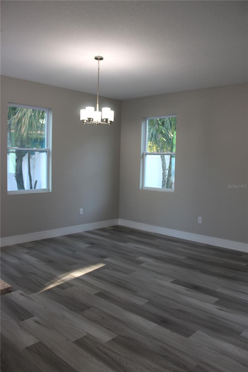2211 E 28TH AVE, TAMPA, FL, 33605