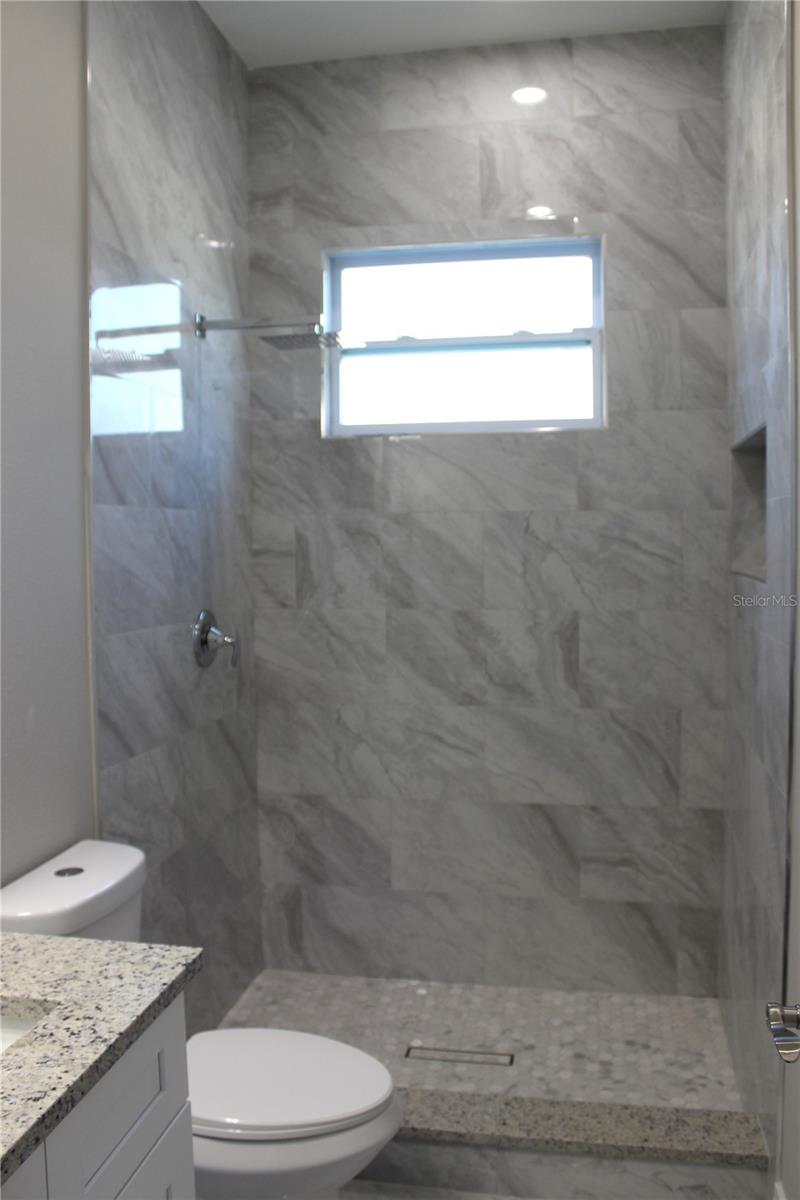 2211 E 28TH AVE, TAMPA, FL, 33605